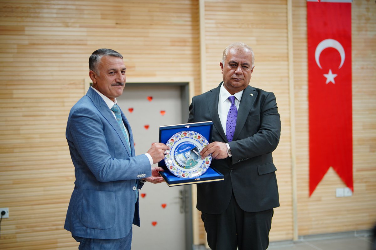 TOBB Kardelen Anaokulunda Düzenlenen Anneler günü programına katılarak çocuklarımızla vakit geçirdik, bu vesileyle  tüm Annelerimizin Anneler Gününü Kutlar bu güzel okulu ilçemize kazandıran TOBB Başkanımız Sn. <a href="/RHisarciklioglu/">Rifat Hisarcıklıoğlu</a>  Başkanıma şükranlarımızı sunarız.<a href="/Muratizgi65/">Murat İZGİ</a>