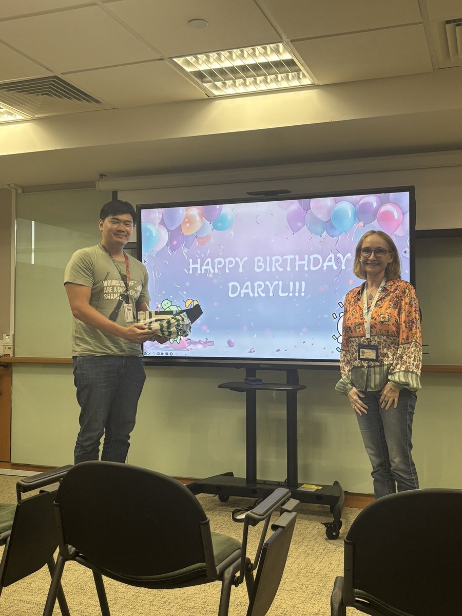 it’s daryl’s birthday! 🎂