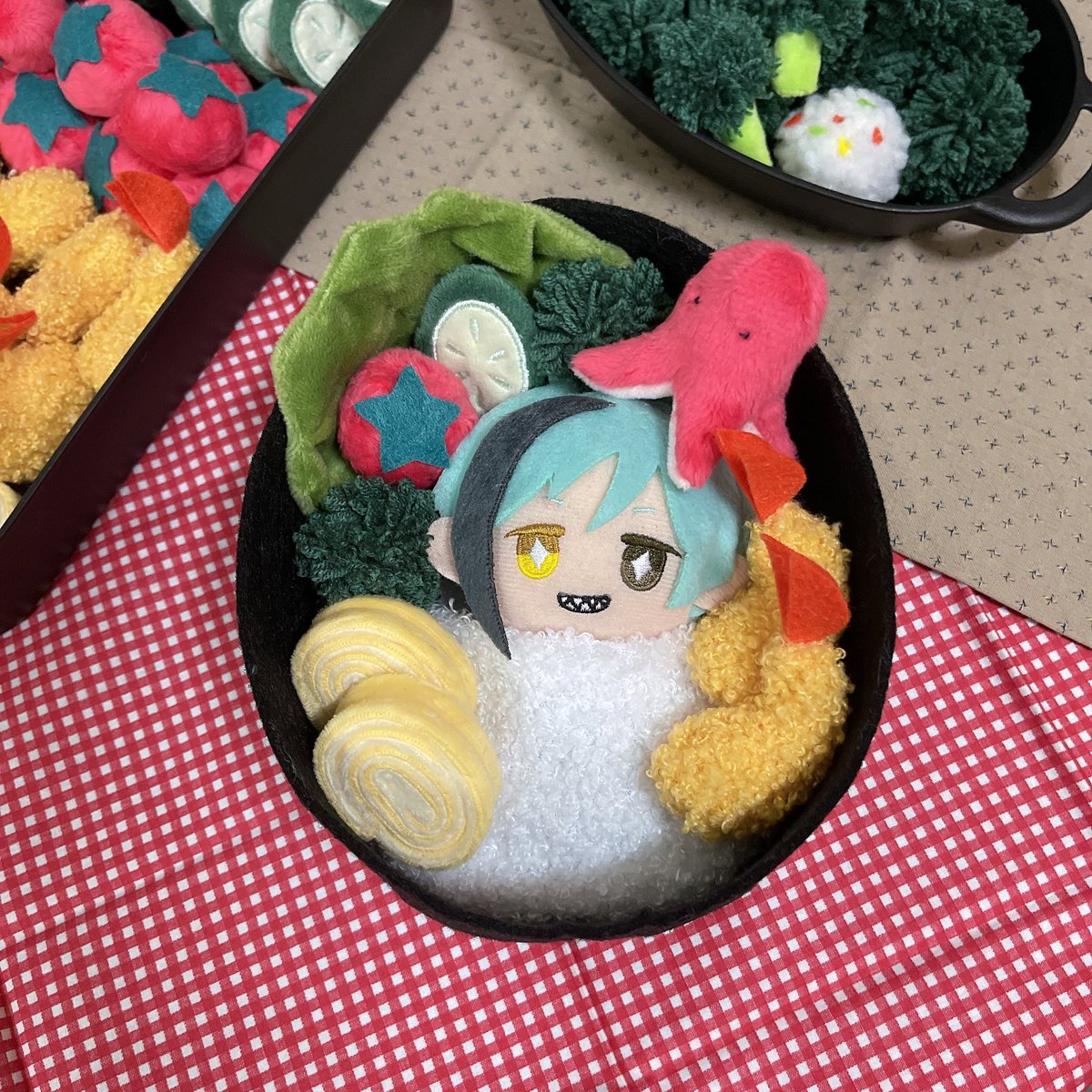 Kamui_craft's tweet image. ลืมทำใบเมนู… แต่ๆมีนี่ไปขายย DIY Bento!! เลือกคีบกันหน้าบูธได้เลยฮะะะ
จำนวนจำกัดเพราะเย็บมือทุกชิ้น นิ้วล็อคฮะทำไม่ไหว 🤣
#CreatorAlley3