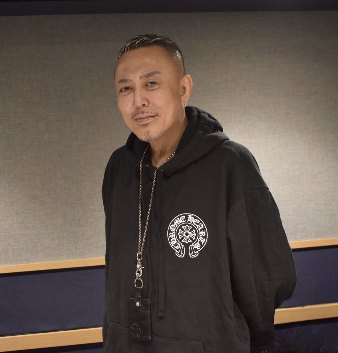 nagoshistudio's tweet image. 今夜21時30分からTOKYO FM「#名越スタジオ presents THE Future Lounge」放送🎙️
今週の“なごシネマ”は韓国映画「#ベテラン」をご紹介。型破りな刑事 vs 財閥御曹司の痛快ドラマについて名越が語ります! ちなみに皆さん、海外映画を観るときは吹替派? 字幕派?🤔
#名越稔洋 @yu_iman