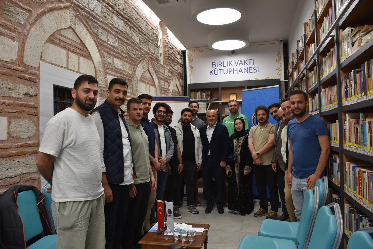 mstfalkn25's tweet image. Dost Meclisi&apos;nde bu hafta İstanbul Üniversitesi Cumhuriyet Tarihi Anabilim Başkanı Prof. Dr. Recep Karacakaya ile Birlik&apos;te idik.
&quot;Geçmişten Günümüze Türk Ermeni İlişkileri&quot;hakkında bilgilerinden istifade ettiğimiz hocamıza ve dostlara,katımları için teşekkür ederim.
@GencBirlik