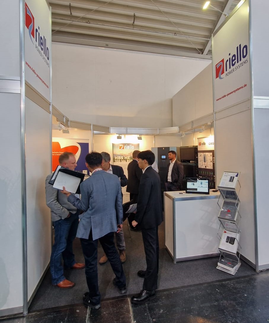 🔋 Tag 2 auf der ees Europe 2025 – Wir sind bereit! 🚀

Besucht uns am Stand C1.218 und entdeckt unsere innovativen und nachhatligen Energiespeicherlösungen💡

#eesEurope #RielloPowerSystems #Energiespeicher #Nachhaltigkeit #GreenTech #UPS #EnergyStorage #Munich2025