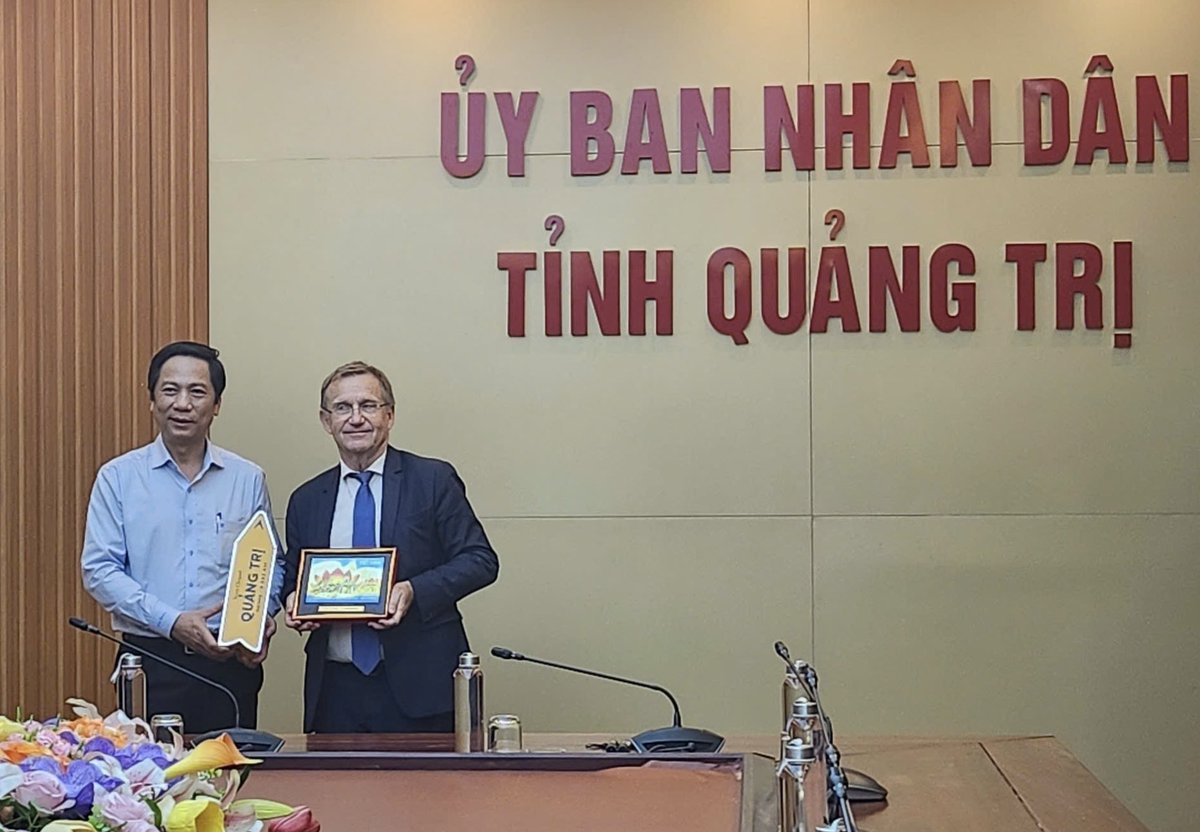Conan Herve (@conan_herve) on Twitter photo #Vietnam La #TeamEurope en action <a href="/AFD_France/">Agence Française de #Développement (AFD) 🇫🇷 🇪🇺</a> <a href="/EU_Partnerships/">EU International Partnerships 🇪🇺</a> avec le lancement des travaux du projet de #résilience urbaine dans la ville de #DongHa pour réduire les risques d'#inondations dans une ville très vulnérable aux effets du #changementclimatique #adaptation #SFN #Vietnam La #TeamEurope en action <a href="/AFD_France/">Agence Française de #Développement (AFD) 🇫🇷 🇪🇺</a> <a href="/EU_Partnerships/">EU International Partnerships 🇪🇺</a> avec le lancement des travaux du projet de #résilience urbaine dans la ville de #DongHa pour réduire les risques d'#inondations dans une ville très vulnérable aux effets du #changementclimatique #adaptation #SFN