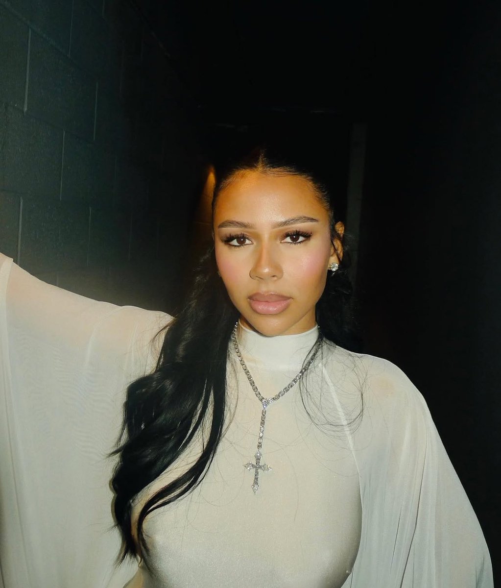 Munchitt_'s tweet image. what’s your favorite mariah the scientist lyric?