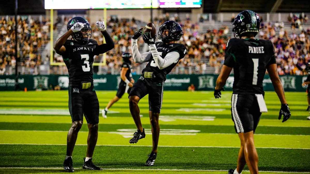 Carlos Young (@_cy3__) on Twitter photo Beyond Blessed to receive an offer from Hawaii🌺!! #AGTG <a href="/coach_minaya/">PJ Minaya</a> <a href="/BrandonHuffman/">Brandon Huffman</a> <a href="/JacksonMoore247/">Jackson Moore</a> Beyond Blessed to receive an offer from Hawaii🌺!! #AGTG <a href="/coach_minaya/">PJ Minaya</a> <a href="/BrandonHuffman/">Brandon Huffman</a> <a href="/JacksonMoore247/">Jackson Moore</a>