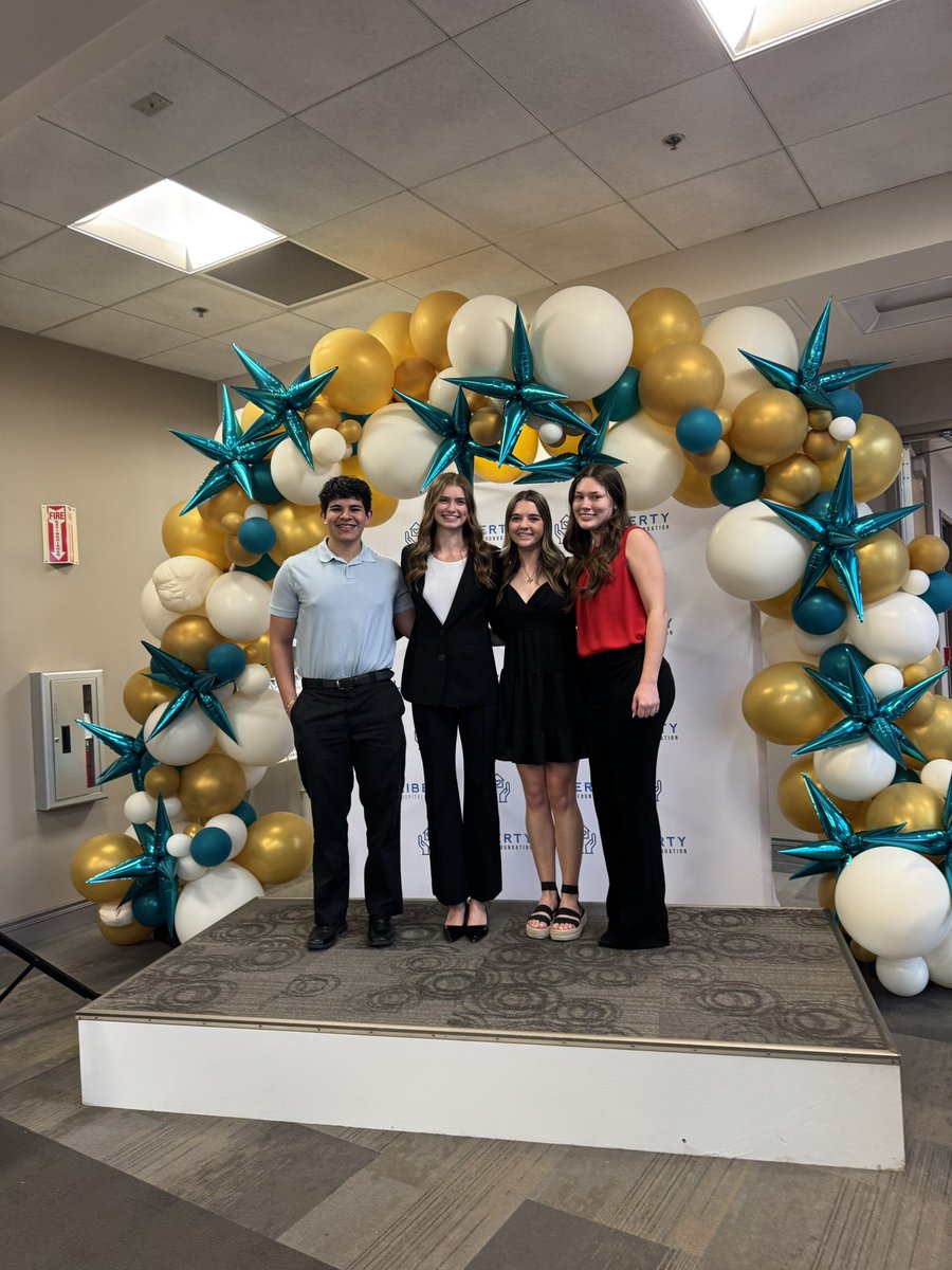 Celebrating Nurses Week with Liberty students who graduated from the Collegiate Nursing Academy and students who received nursing scholarships! Partnerships that made this possible <a href="/williamjewell/">William Jewell College</a> <a href="/LIBERTYSCHOOLS/">LPS53</a> <a href="/LibertyHospital/">Missouri</a>