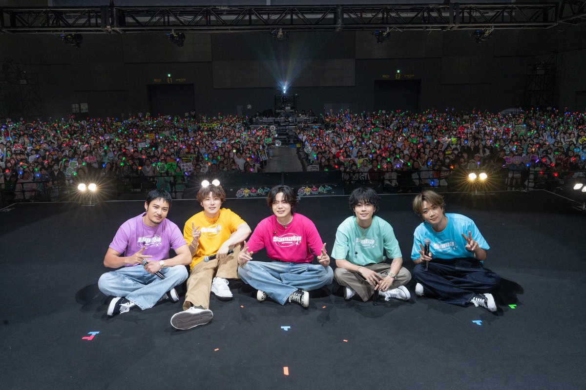 TWICE全く関係なくてごめんなさい🥲

コムドットのイベント最高やった🫶

本当に身近なスターで、
全ての席がアリーナ席で
何回もファンサ貰って大満足🙌

次は６月初期メンイベント、
その次７月はノンプリ神戸✨

モチベあるって幸せ！🫶

#コムドット
#ノンプリ福岡