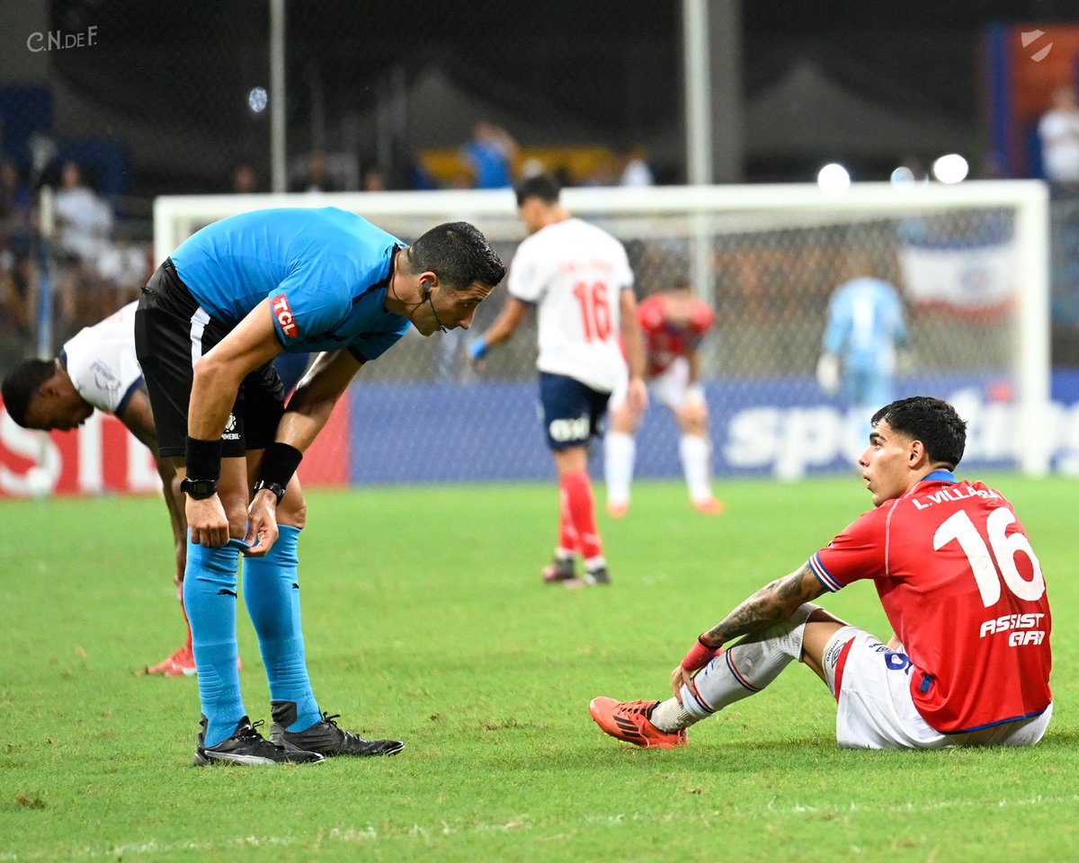 Nacional's tweet image. Pará pibe, dejá de correr que no puedo más