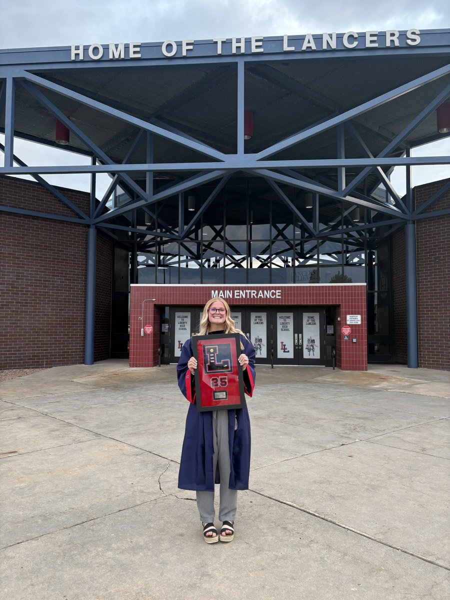 I am extremely blessed to be named Female Athlete of the Year for my graduating class!! God has been so good and I am humbled to receive this acknowledgement! 💗✝️ <a href="/HofstraSoftball/">Hofstra Softball</a> <a href="/AdrienneClark7/">Adrienne Clark</a> <a href="/CoachNikki_A/">Nikki (Cuccio) Amodeo</a> <a href="/18uSmith/">Batbusters 18U National Smith</a>