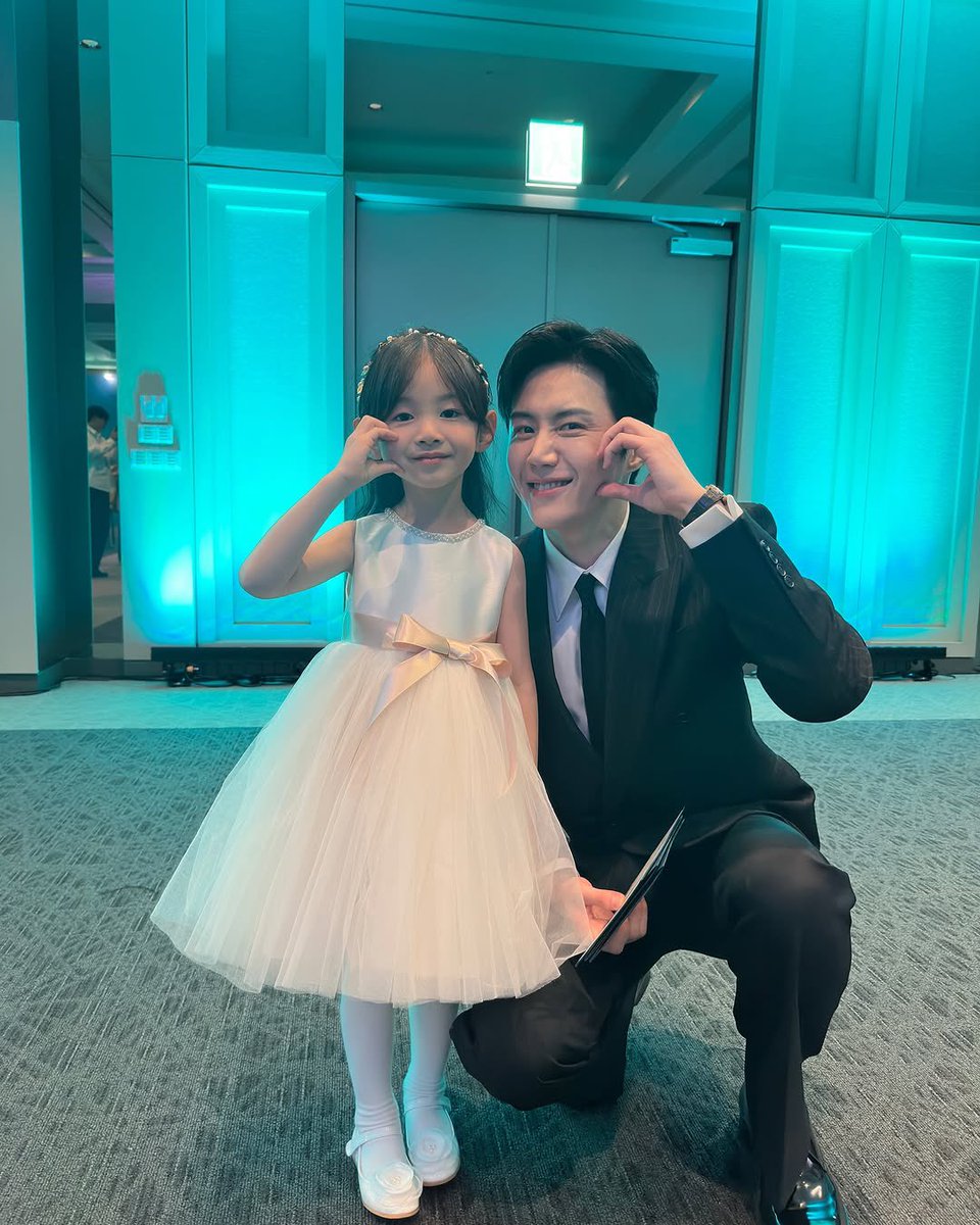 seon__holic's tweet photo. Kim Seonho with little Geummyeong 🥹 https://t.co/qx0S7Xx8nC