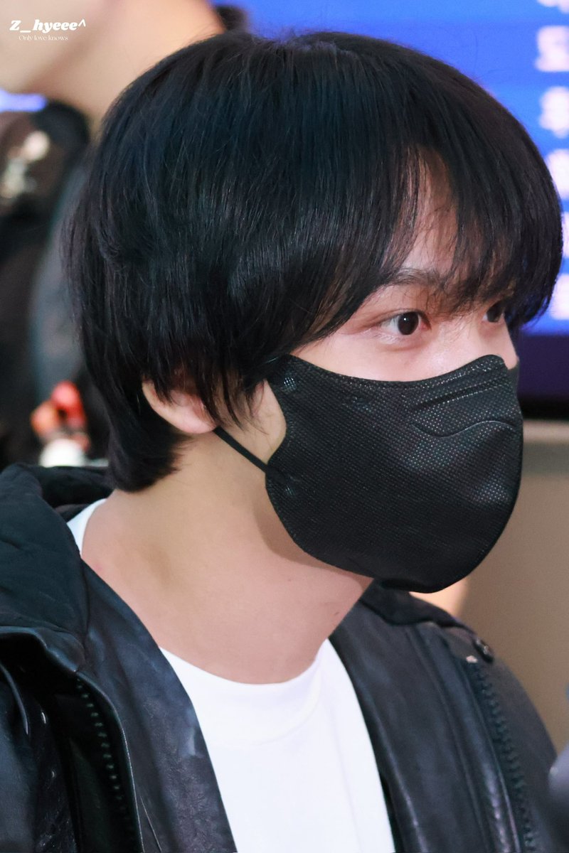 lhcmild's tweet photo. his eyes... 🥺🤍 https://t.co/8EViYfHocK