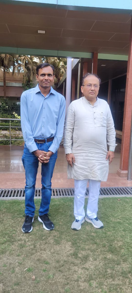 Utsav Patel (@sojitra_u) on Twitter photo સુરત લોકસભા ના લોક-લાડીલા સાસંદ શ્રી મુકેશભાઈ દલાલ ને જન્મદિવસ ની ખૂબ ખૂબ શુભેચ્છા અને શુભકામનાઓ🪷🪷🪷
<a href="/imukeshdalal/">Mukesh Dalal</a> સુરત લોકસભા ના લોક-લાડીલા સાસંદ શ્રી મુકેશભાઈ દલાલ ને જન્મદિવસ ની ખૂબ ખૂબ શુભેચ્છા અને શુભકામનાઓ🪷🪷🪷
<a href="/imukeshdalal/">Mukesh Dalal</a>