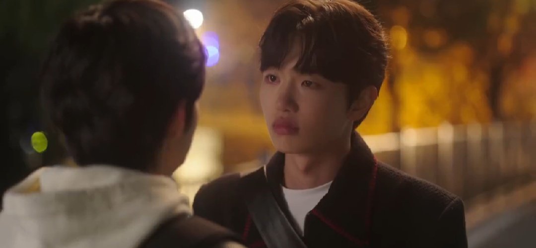 dearbubble7's tweet image. they finally confess , they know they like each other , they kiss , but they're not together yet bc now bawoo says that what jihoon feels is not love but PITY??? this series should be called EVERYTHING IS WRONG 

#SomethingIsNotRight #무언가잘못되었다 #SomethingIsNotRightEp7