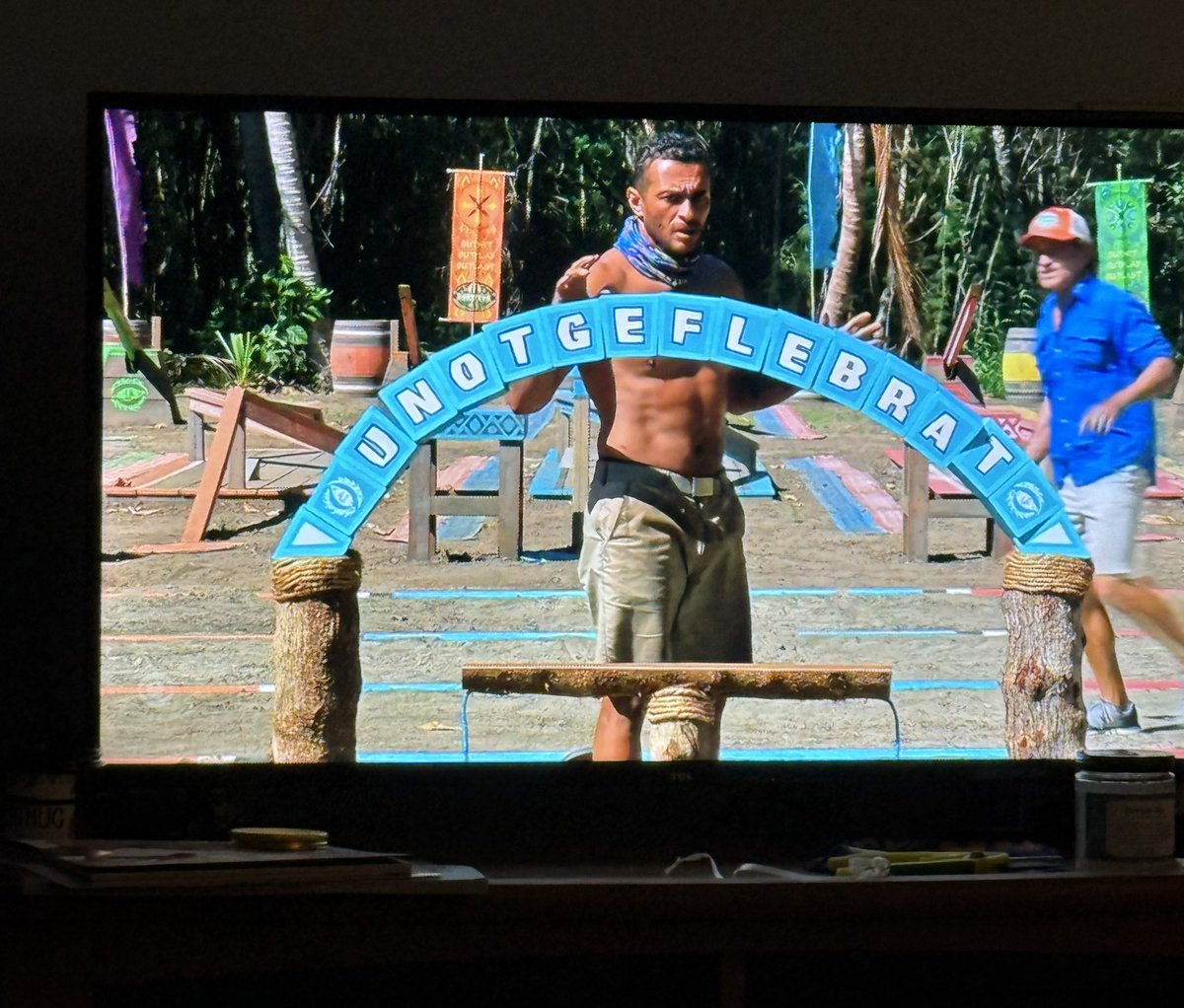 Everyone else making fun of got fun betrale

Meanwhile the other side… “U not geflebrat”