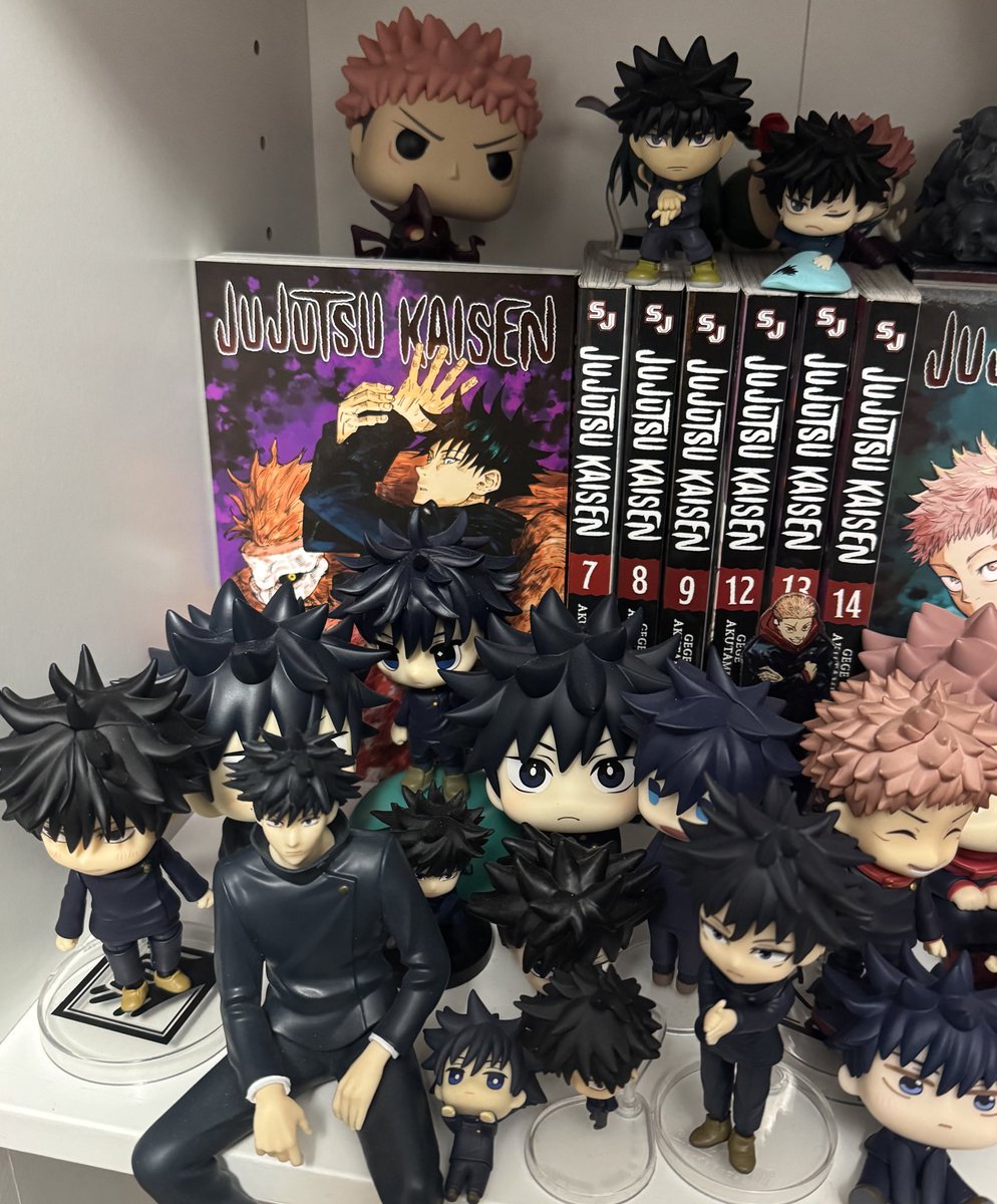 cheripluton's tweet image. i think bro likes megumi….