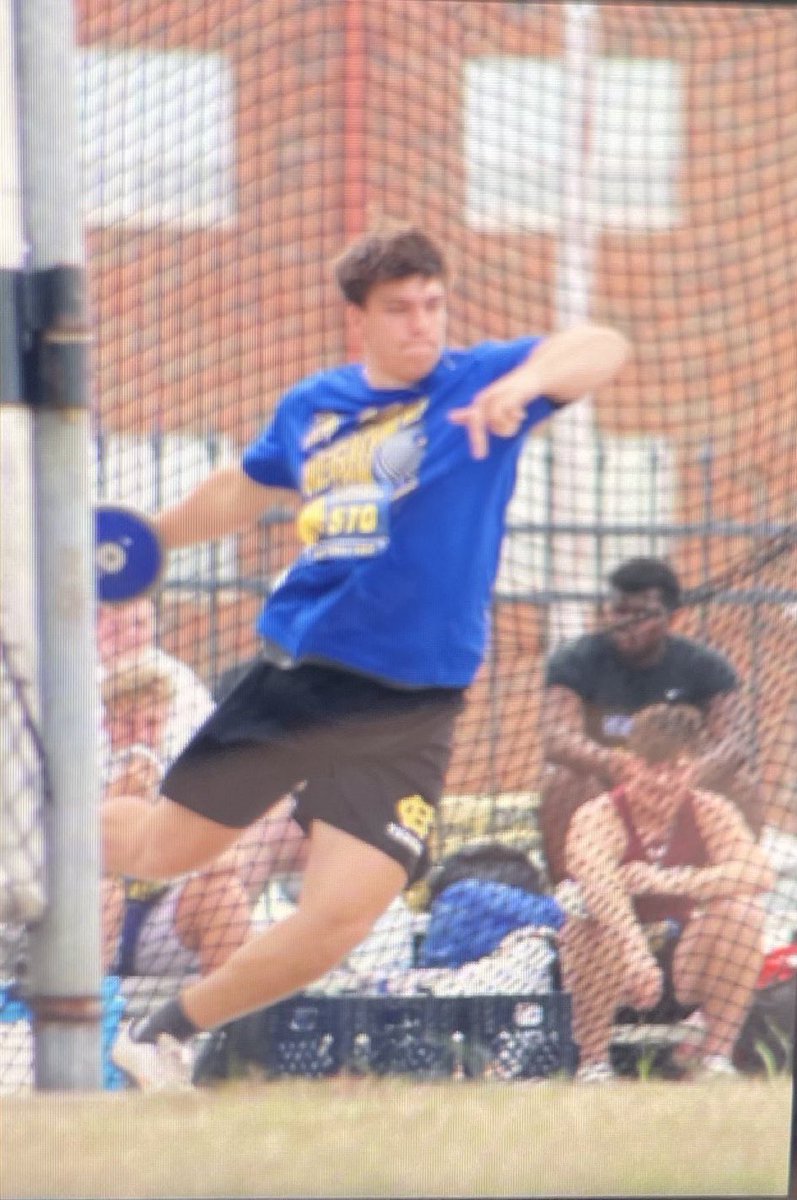 Congratulations to Sutherland Singer on an opportunity to Throw at the next Level 

Chapel Hill ➡️ UT Tyler Patriot 

<a href="/CoachBReeve/">Blake Reeve</a>

<a href="/CoachG2233/">Isaac Gutierrez</a>