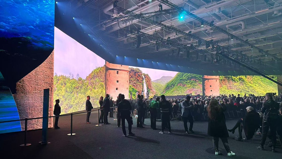 xiyin121401's tweet image. 【Gloshine】・導入事例/旅行観光産業の見本市
✨Gloshineの𝙇𝙚𝙜𝙚𝙣𝙙?シリーズ𝙇𝙀𝟯.𝟵が、「ITB Berlin 2024」に登場！𝟔𝟎𝟎㎡の高精細LEDが圧倒的なビジュアルを実現し、観光ブースを大盛況へと導きました！🌍
#LEDビジョン #LEDディスプレイ #LEDvision #LEDdisplay #LEDscreen #GLOSHINE