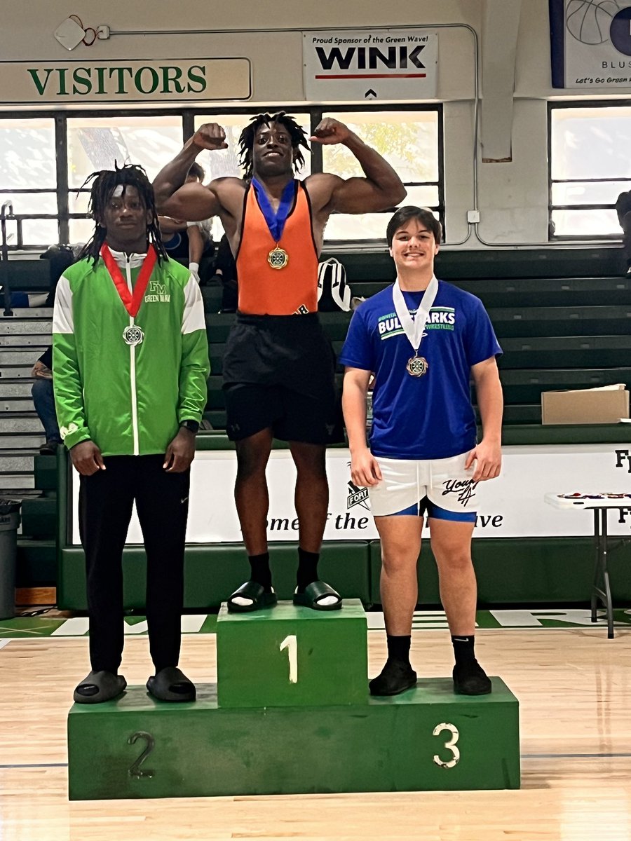 Regional weightlifting champ State qualifier 🙏🏾🏆