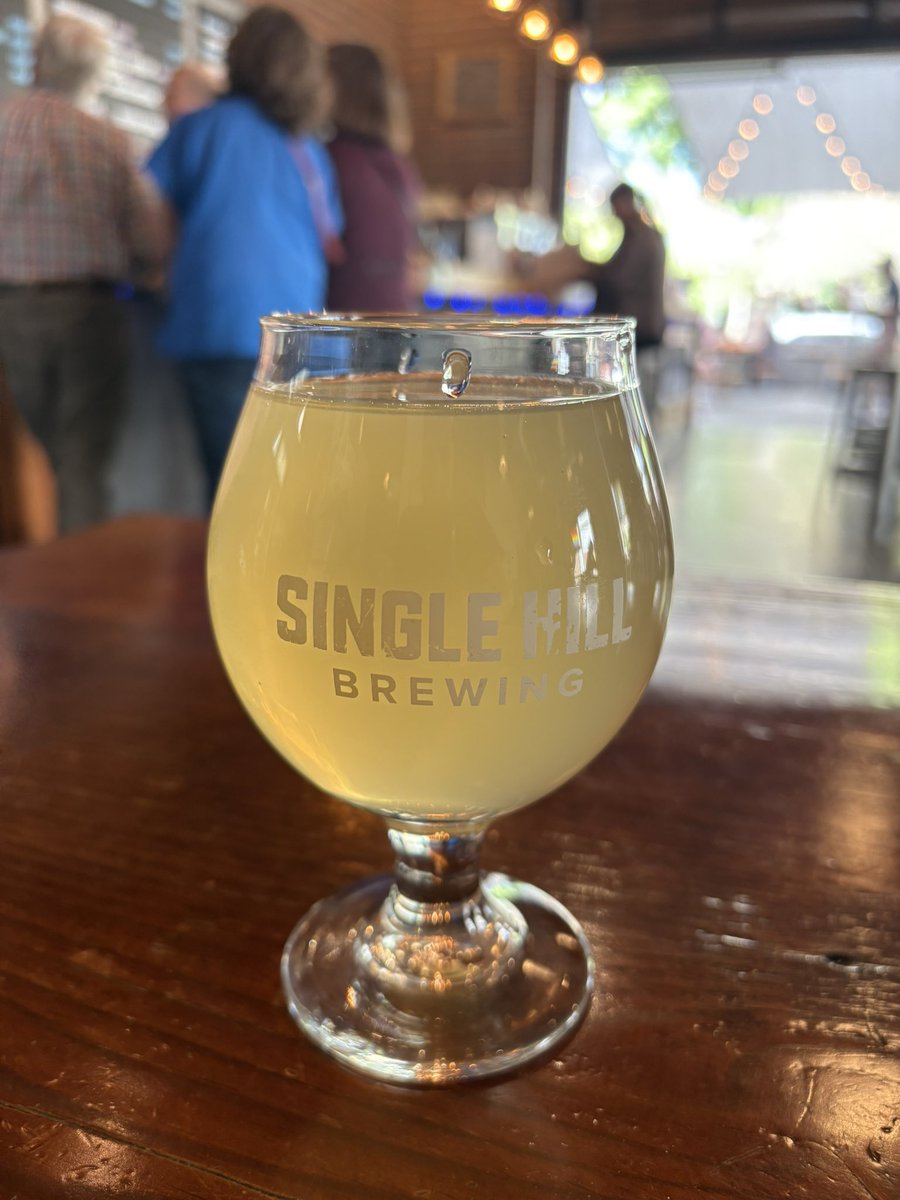 AoTSeattle's tweet image. Having a great start to the first ever #AstroOnTapSeattleRoadshow