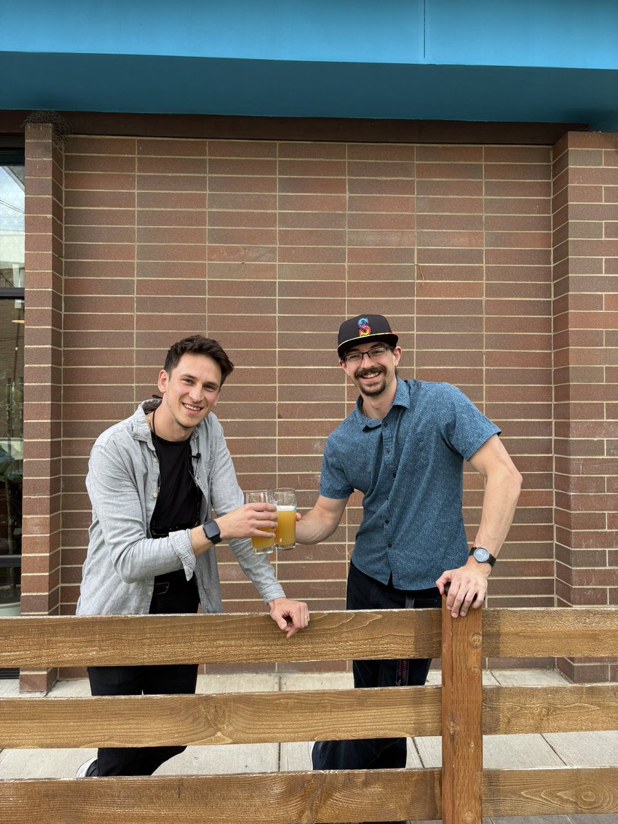 AoTSeattle's tweet image. Having a great start to the first ever #AstroOnTapSeattleRoadshow