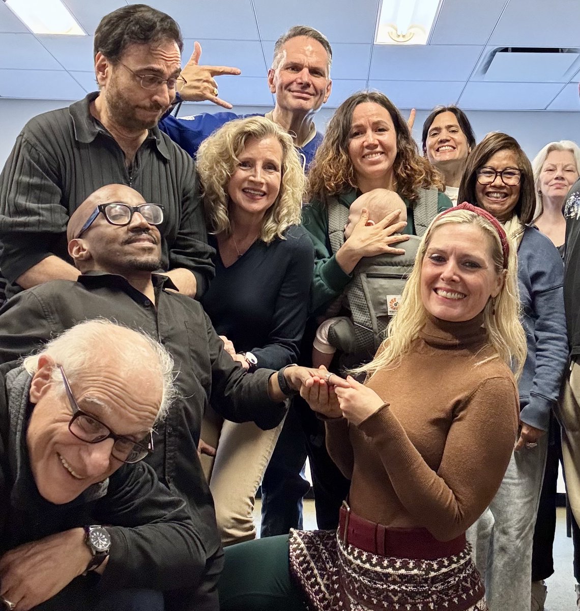 TommyBayiokos's tweet image. Fabulous SAG Conservatory class!…..🥁🎬🎬 #Actors @sagaftraFOUND @Backstage #MethodActor #TommyBayiokos #StopActing #DrumAce