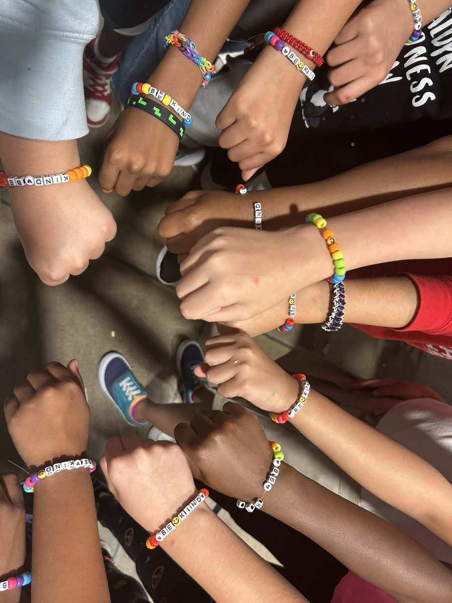 Christy Magana (@christyh1984) on Twitter photo We celebrated our very first Faldyn Kindness Crew wrapping up an amazing year together today! So proud of these student leaders! <a href="/Elizabeth_Byrd1/">Libby Byrd</a> <a href="/FaldynFoxes/">Faldyn Elementary</a> #bekind We celebrated our very first Faldyn Kindness Crew wrapping up an amazing year together today! So proud of these student leaders! <a href="/Elizabeth_Byrd1/">Libby Byrd</a> <a href="/FaldynFoxes/">Faldyn Elementary</a> #bekind