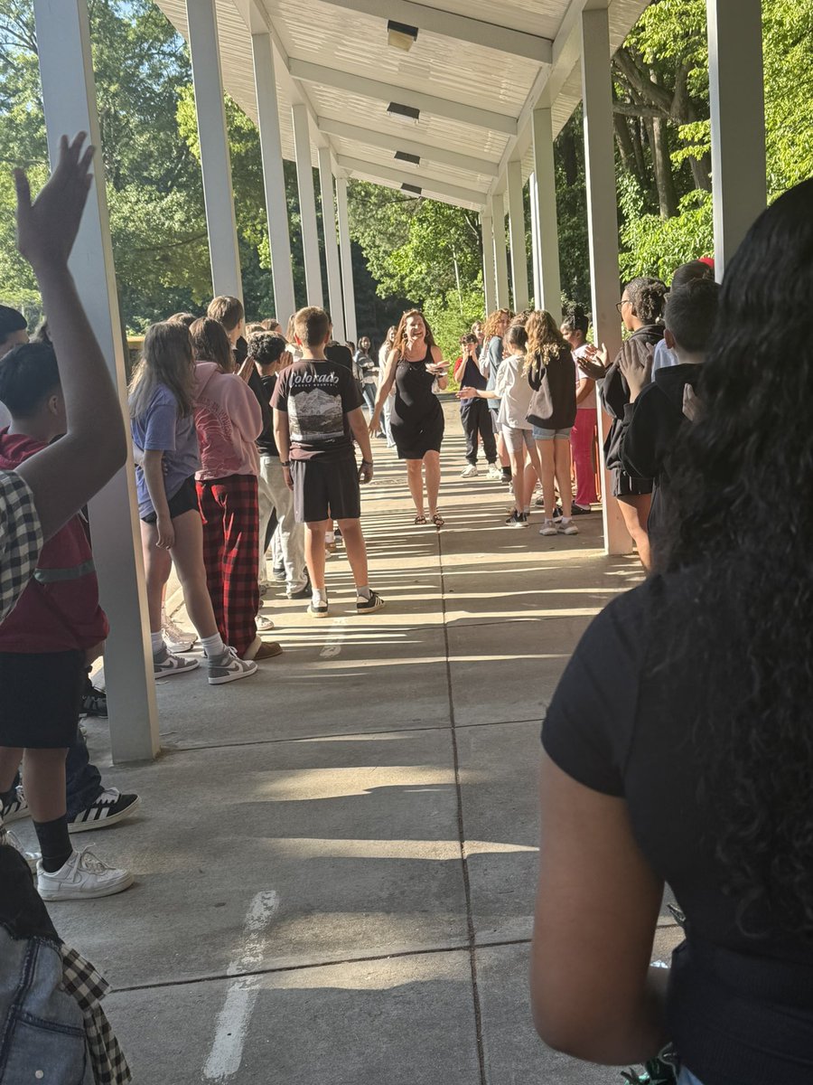 Melissa Lopez tweet media