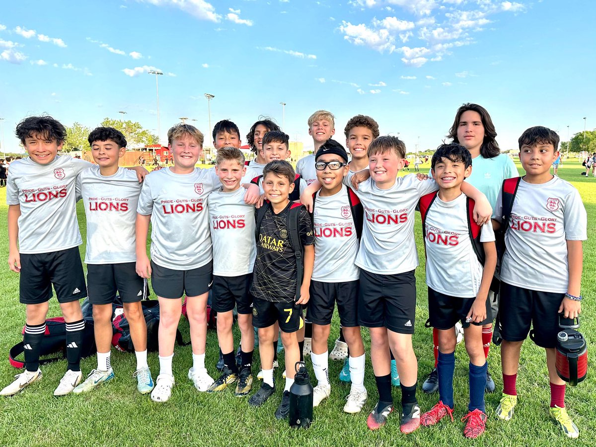 You’re looking at the 2013 red Lions FC! On to 11 v 11!