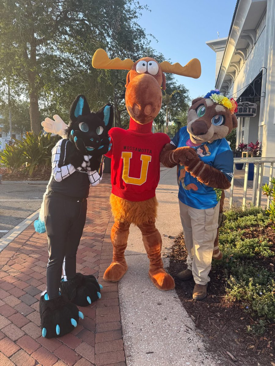 AgentofMirth's tweet photo. We had a blast at the Superhero 5k  in April! https://t.co/zq73V7NLbn
