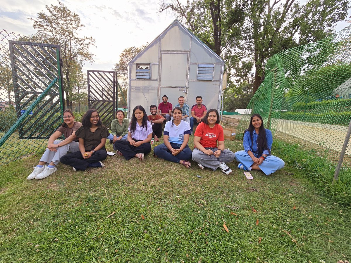 The iPAL team at CSIR-IHBT bids a heartfelt farewell to Aparna Sreepraksh, our brilliant trainee from Kerala. She worked on plant heat stress responses with PhD scholar Vidhi Raturi.
Now off to Europe as a Marie Curie PhD fellow to study HeatDDR in plants!
#ProudMentor #Farewell