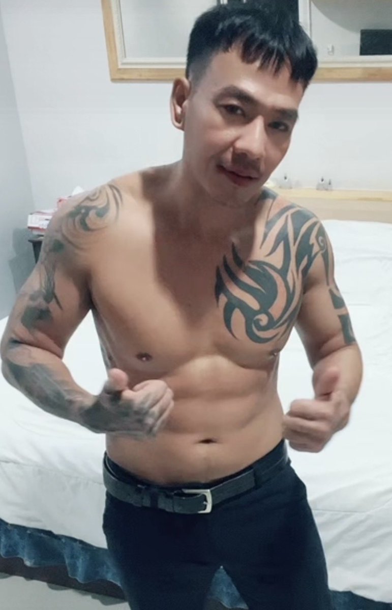 รับนวด แล้วพาเที่ยวเชียงใหม่ชายแท สนใจแอดลายไอดี navin7699 บิ๊กเอ็มคับผม ยินดีบริการคับ