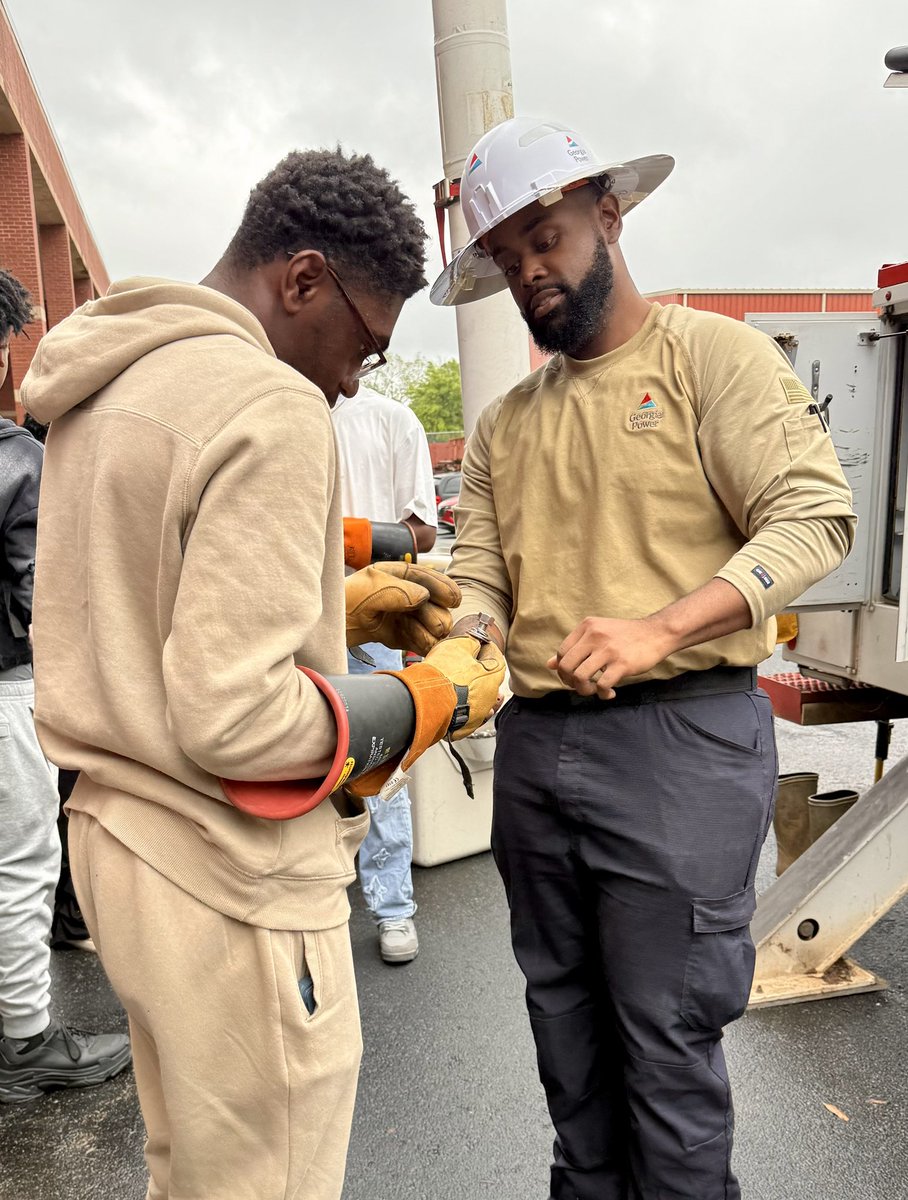 Energy &amp; Power, with Construction, Engineering, &amp; Welding, enjoyed line workers from Central Georgia EMC, Georgia Power, &amp; Snapping Shoals EMC. The energy providers gave demonstrations and led hands-on activities to enhance student knowledge. Dr. Kip Hart appreciates their time!