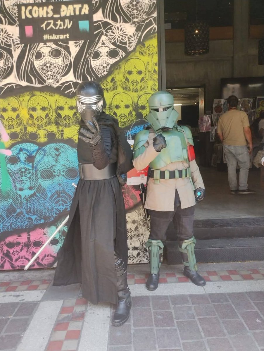Como parte de las celebraciones Legionarias de Star Wars, este 3 de Mayo los Rancor  Hunters estuvieron presentes en el festival  Geekfest de la ciudad de Gdl, además de compartir una agradable tarde con fans de anime, manga y comic participaron en una ponencia y entrevista.