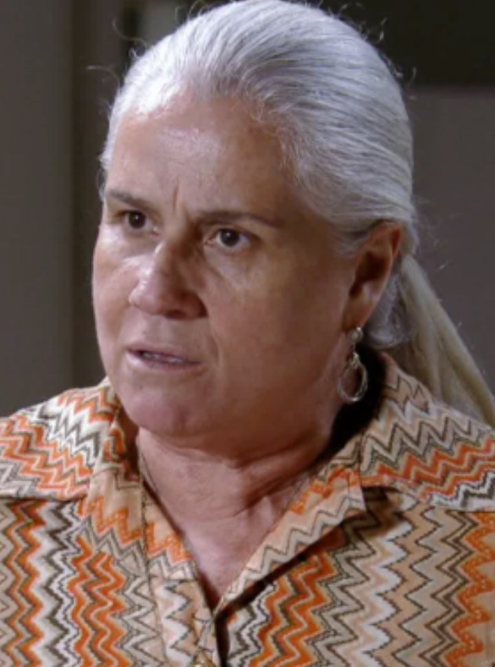 Pablo Herrera está igual a la Mamá Lucía de Avenida Brasil 😂 
Pabla Herrera.