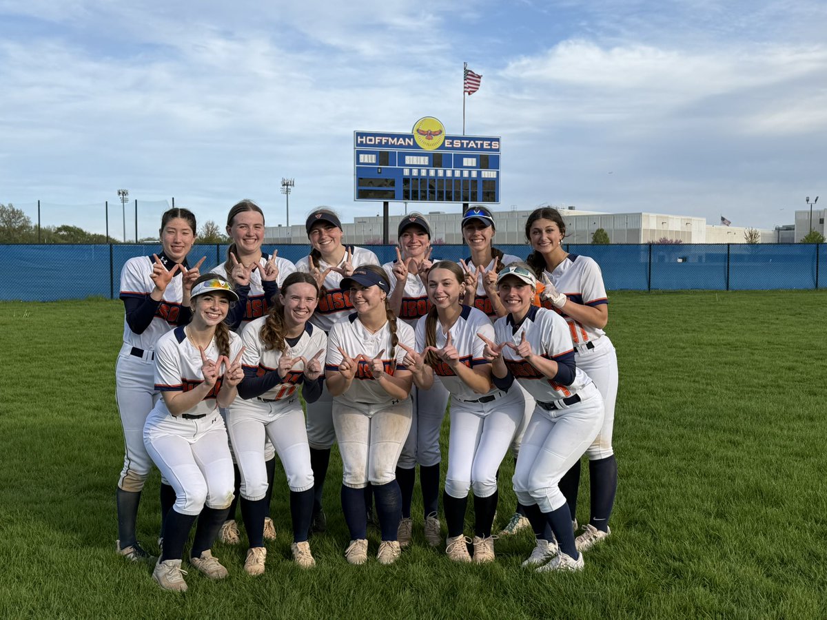 BGBisonSoftball (@bgbisonsoftball) on Twitter photo Dub! Good to get a win after a couple tough games earlier this week.
🥎 Edler 3 hit shutout, 4-4!!
🥎 Cohen 3-4, 2 triples, 3 RBIs, 2 runs
🥎 Ryan 2-4, 2 HRs, 3 RBIs, 3 runs
🥎 Veller 2-4, 2 runs
🥎 Wolverton 2-4, 2 runs
Next up: at Schaumburg Thursday #FightOn <a href="/BGBisonAD/">Buffalo Grove Athletics</a> Dub! Good to get a win after a couple tough games earlier this week.
🥎 Edler 3 hit shutout, 4-4!!
🥎 Cohen 3-4, 2 triples, 3 RBIs, 2 runs
🥎 Ryan 2-4, 2 HRs, 3 RBIs, 3 runs
🥎 Veller 2-4, 2 runs
🥎 Wolverton 2-4, 2 runs
Next up: at Schaumburg Thursday #FightOn <a href="/BGBisonAD/">Buffalo Grove Athletics</a>