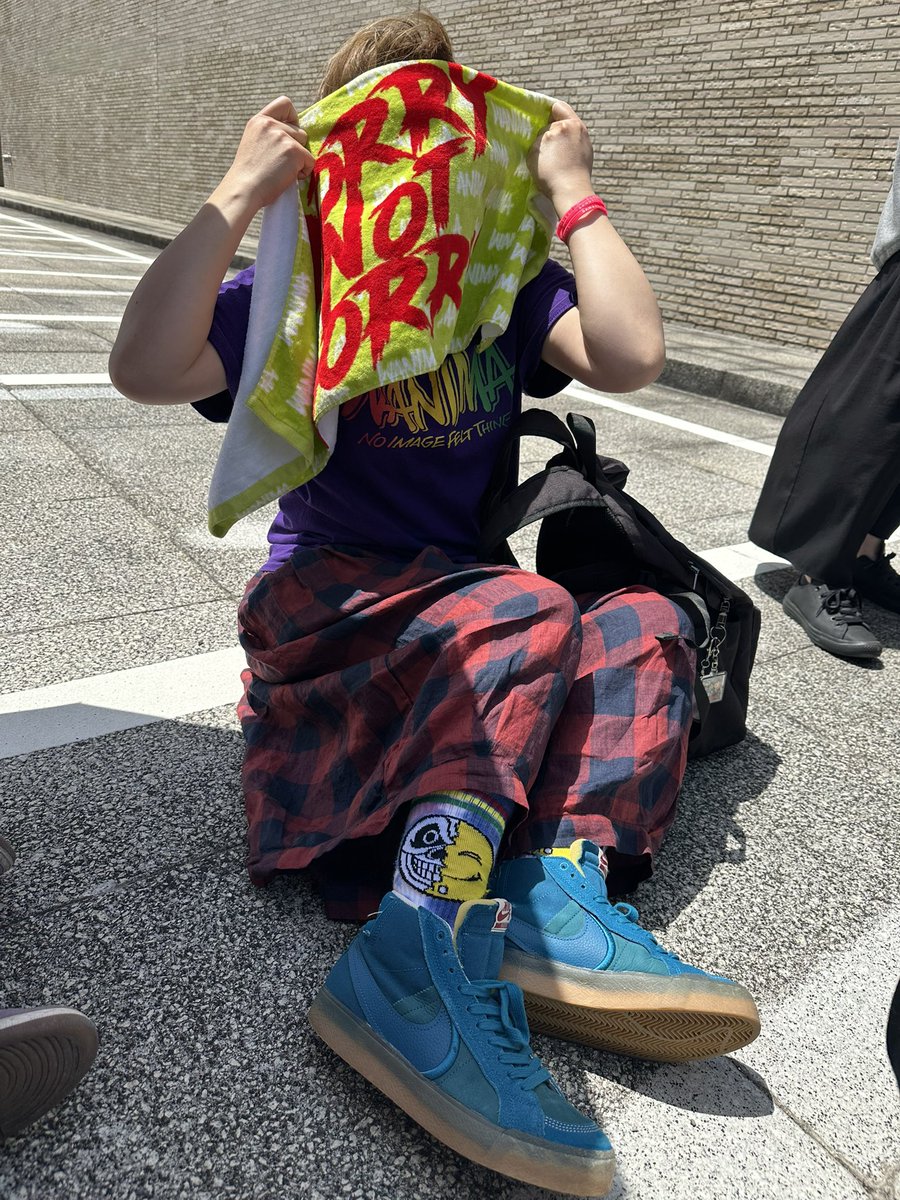 一緒に参加してるお姉様
声掛けて欲しいって爆笑ꉂ🤣𐤔
かわよ
 #Wanima  #NHKホール