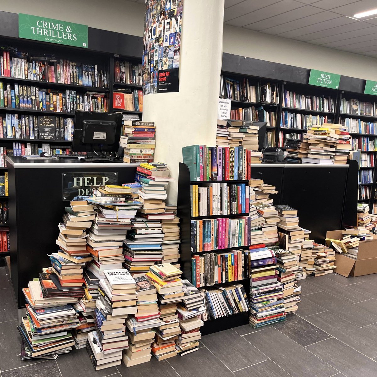 "The habit of reading is the only one I know in which there is no alloy. It lasts when all other pleasures fade." 🖊️Anthony Trollope