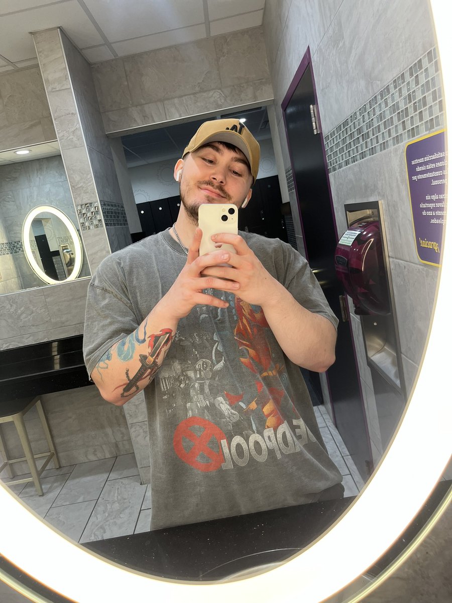 Dallas(Effective) tweet media