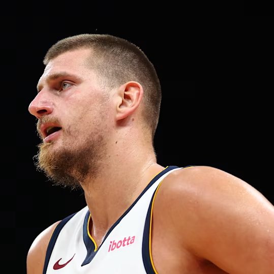 TheHateCentral's tweet image. Nikola Jokic in Game 2:

17 Points
6-16 FG
60% FT
-36 +/-
6 Turnovers

13 TURNOVERS IN 2 GAMES…BUT HE “DOESNT CARE ABOUT BASKETBALL” SO IT’S OK 🙌🙌🙌