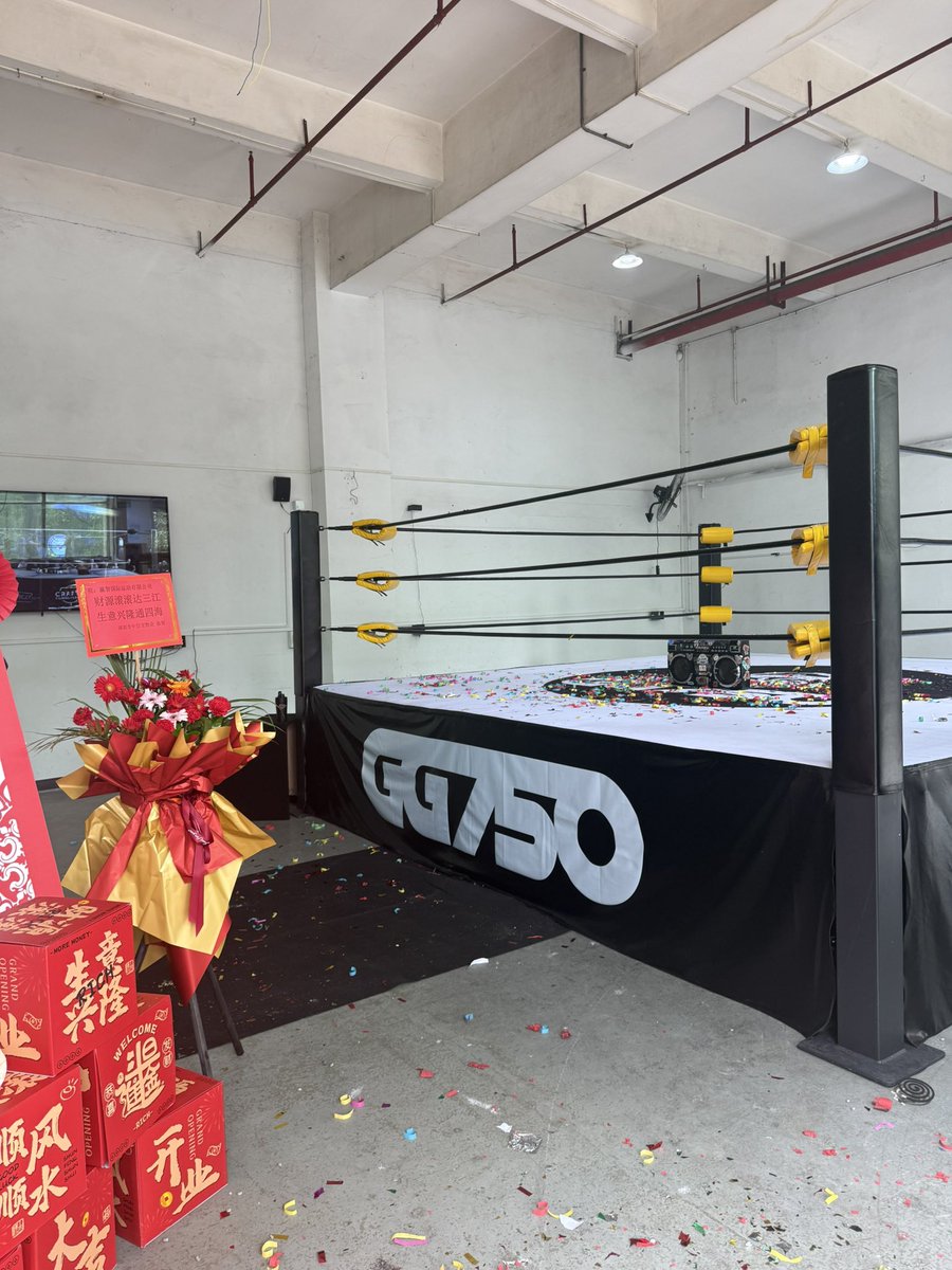 GG750_HQ's tweet image. GG750 is now officially open! We’re blessed by support from everyone - property management to community, and even our new community cat called Lil GG. Let’s gooooo 🚀🧨 

#gg750 #internationallyknownsports #buffaayooo #buffa #ブッファ #ayooo #prowrestling #dojo #shenzhen #china