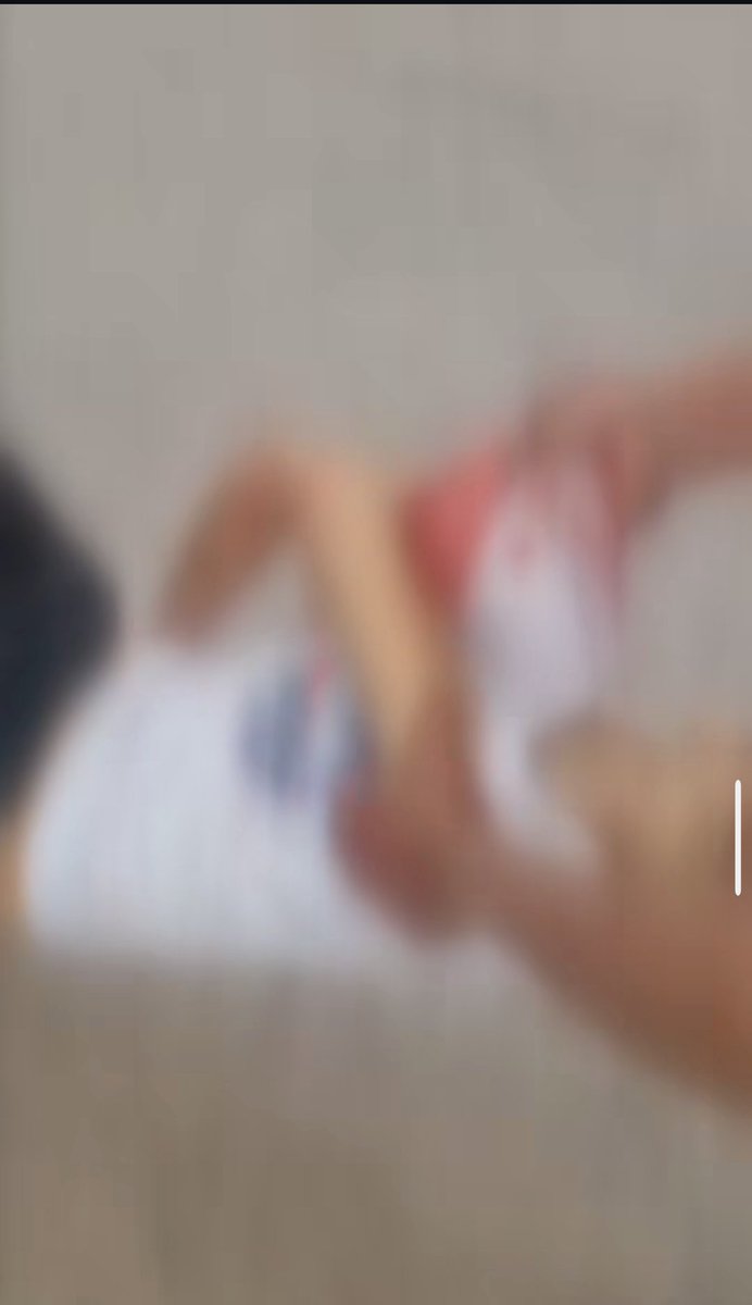 AYUSH070707's tweet image. They both are living in the same nation, but in an entirely different world, this pakistanis killing innocent people without remorse, there Allah may be some monster or something #poochattack #IndiaPakistanWar