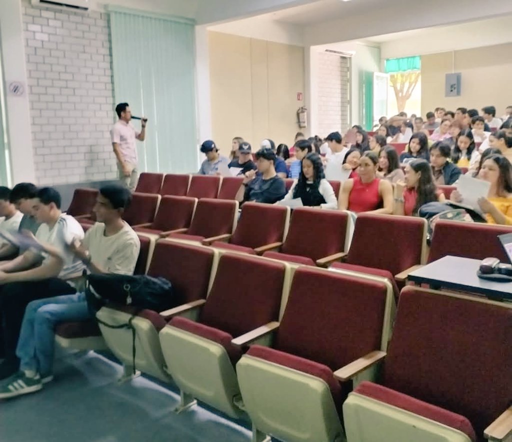 Como parte del programa de promoción de la participación ciudadana que impulsan el <a href="/INEMexico/">@INEMexico</a> y el <a href="/IEECOLIMA/">IEE Colima</a>, en días pasados acudí en calidad de  consejero, a la Facultad de Economía de la <a href="/udec_oficial/">Universidad de Colima</a> para compartir información acerca de la Elección del Poder Judicial 2025.