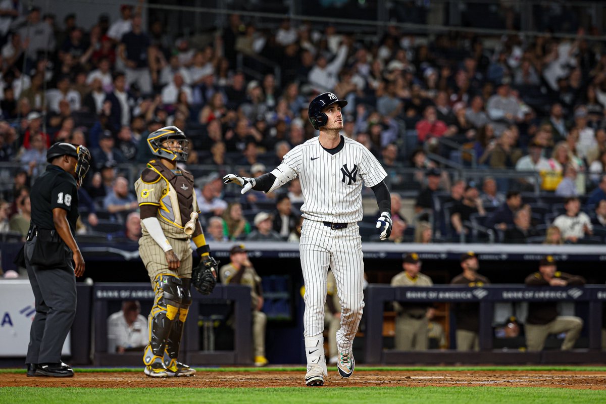 Yankees's tweet photo. A thriller in The BX. https://t.co/Zj7wHgd3M6