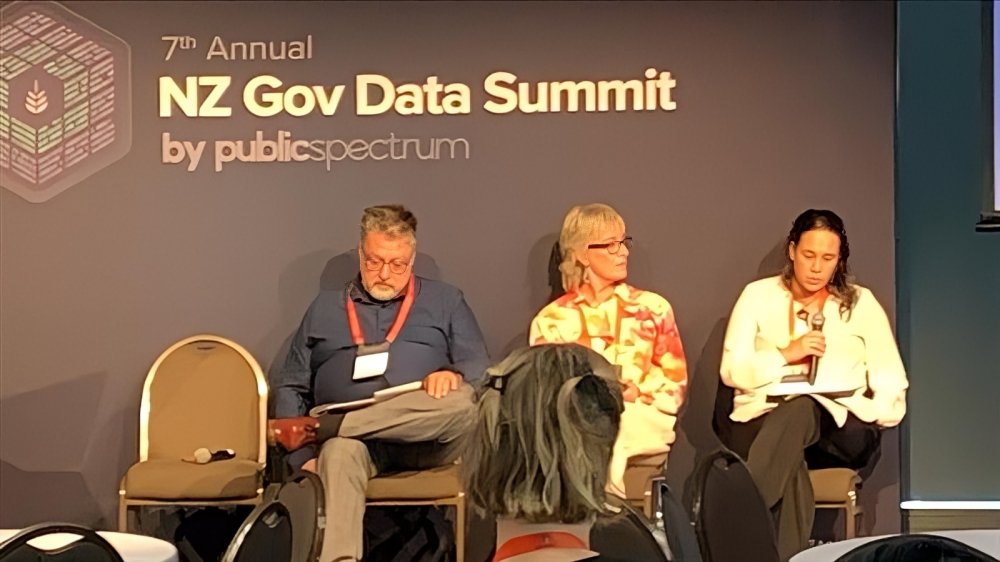 Public Spectrum tweet media