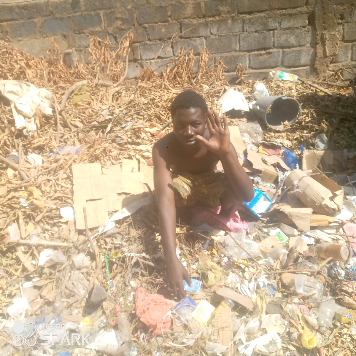 My name is mutarr am from Gambia 🇬🇲🌍