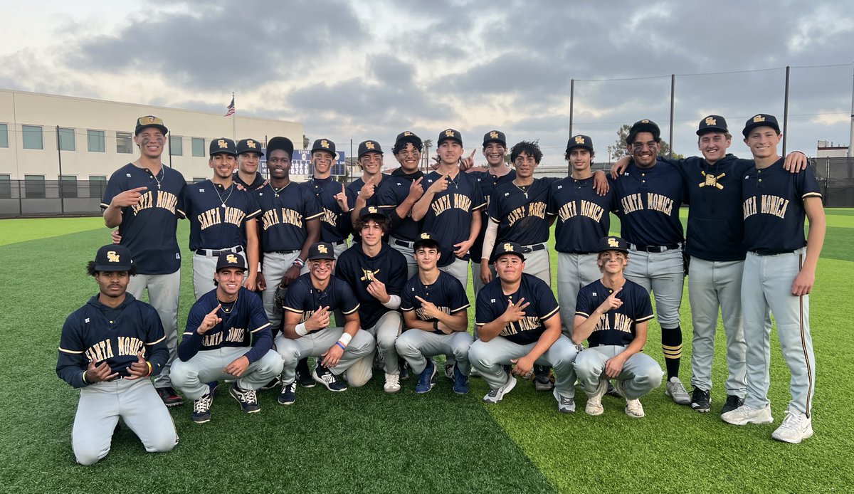 SAMOHI Vikings Baseball (@samo_baseball) on Twitter photo FINAL: SAMO 7 Leuzinger 2
Both Jaxson Ehlers and Blue Hunter homer to lead the Vikings. Kaveh Naini goes 4.1 innings for the win. SAMO goes undefeated in Ocean League Play.
#GOSAMO #SAMOhiBASEBALL
<a href="/latsondheimer/">eric sondheimer</a> <a href="/hardy03bsbl/">Steven Hardesty</a> <a href="/smdailypress/">Santa Monica Daily Press (SMDP)</a> FINAL: SAMO 7 Leuzinger 2
Both Jaxson Ehlers and Blue Hunter homer to lead the Vikings. Kaveh Naini goes 4.1 innings for the win. SAMO goes undefeated in Ocean League Play.
#GOSAMO #SAMOhiBASEBALL
<a href="/latsondheimer/">eric sondheimer</a> <a href="/hardy03bsbl/">Steven Hardesty</a> <a href="/smdailypress/">Santa Monica Daily Press (SMDP)</a>