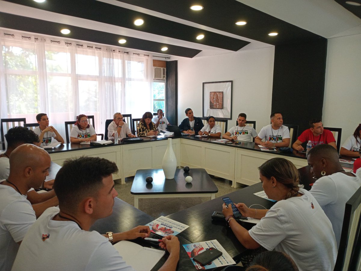 Meyvis Estevez Echevarría (@meyvisesteveze) on Twitter photo Estas son imágenes del primer día de nuestro #IIPlenoUJC. Vivimos tiempos muy retadores para el país, especialmente para sus jóvenes, pero que no hemos perdido la alegría y optimismo que nos caracteriza y apostamos por fortalecer cada vez más nuestra <a href="/UJCdeCuba/">UJC de Cuba</a>. Estas son imágenes del primer día de nuestro #IIPlenoUJC. Vivimos tiempos muy retadores para el país, especialmente para sus jóvenes, pero que no hemos perdido la alegría y optimismo que nos caracteriza y apostamos por fortalecer cada vez más nuestra <a href="/UJCdeCuba/">UJC de Cuba</a>.