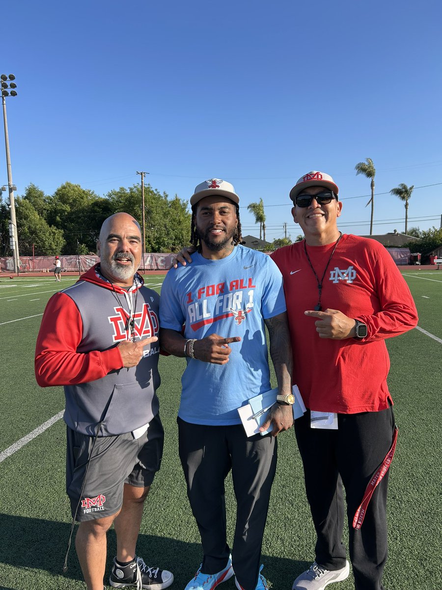 Rudy Cambero (@olcoachcam) on Twitter photo Former LB Poly great <a href="/DeSeanJackson10/">Desean Jackson</a> stopped by to hang out with his former HC <a href="/raul3lara/">raul lara</a> <a href="/MDFootball/">Mater Dei Football</a> Thanks for recruiting our guys & hanging out today! <a href="/DelSt_Football/">Delaware State FB</a> \|/ #WeAreMD Former LB Poly great <a href="/DeSeanJackson10/">Desean Jackson</a> stopped by to hang out with his former HC <a href="/raul3lara/">raul lara</a> <a href="/MDFootball/">Mater Dei Football</a> Thanks for recruiting our guys & hanging out today! <a href="/DelSt_Football/">Delaware State FB</a> \|/ #WeAreMD