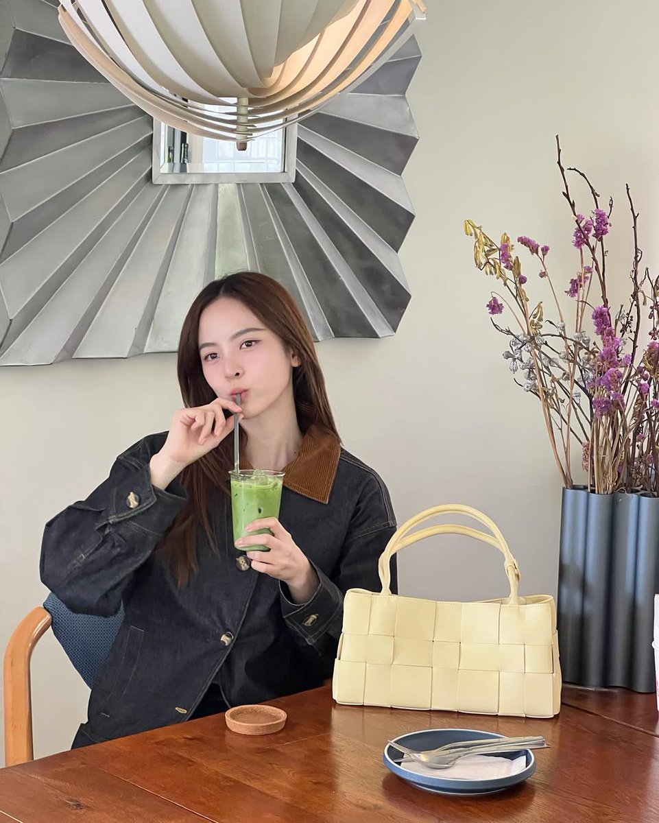 เจนิษา tweet media