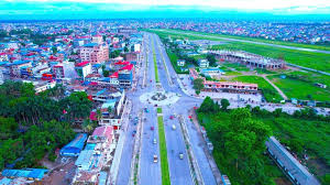 nepalherald's tweet photo. अहिले पुर्बी चिनावनको अस्थायी जनसंख्या करिब ५ लाख पुगेको अनुमान छ ! अब हामीले भरतपुर र रत्ननगरमा मात्र होइन तत्काल लोथर देखि नारायणगढसम्म पुरै ८ लेनको सडक बनाउनु पर्छ ! त्यसको निम्ति पुर्बी चितवनका मेयरहरु जुट्नु पर्छ ! https://t.co/5pjFfnUhhy